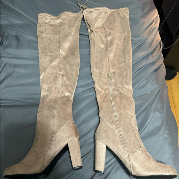 Journee Collection Maya High Heel Boots. - Picture 2 of 4